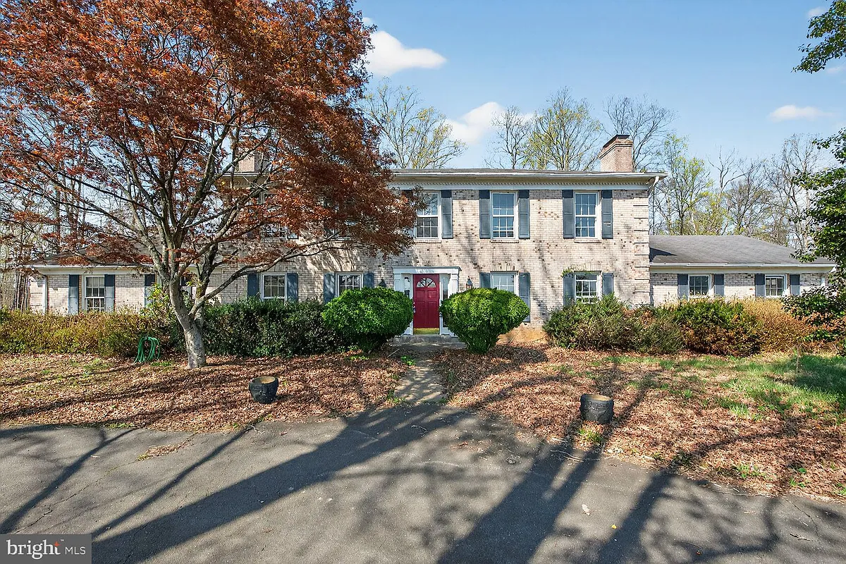 Building Photo - 21733 Oatlands Rd