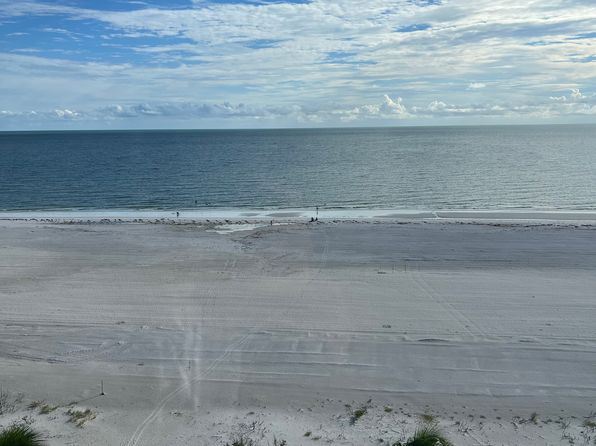 7500 Estero Blvd APT 803