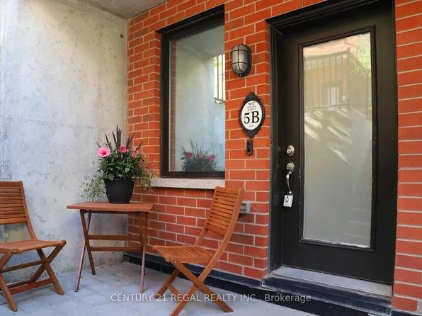 867 Wilson Ave #5B, Toronto, ON M3K 0A4