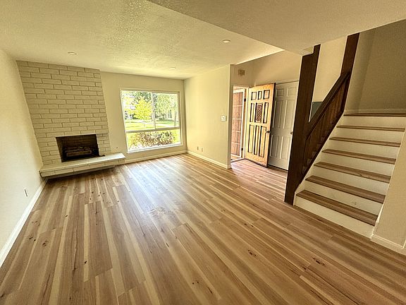 5th image of 1078 Whitebick Dr