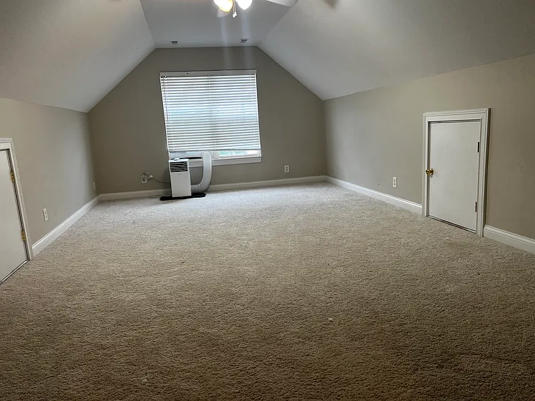 6625 Ascot Dr — Photo 2