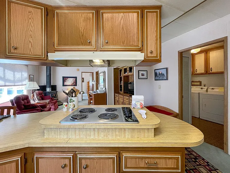 121 Ivy Ln — Photo 15