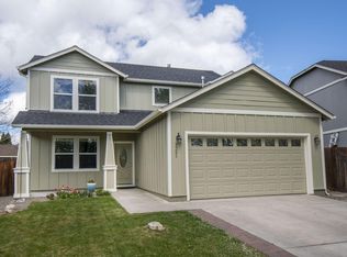 3351 SW Metolius Meadow Ct, Redmond, OR 97756