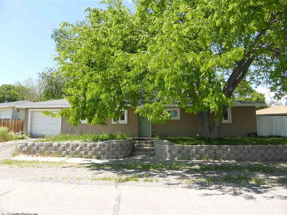 1st image of 3020 Sage Heights Dr