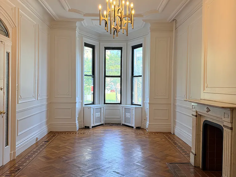 45 Crescent Ave #2 — Photo 1