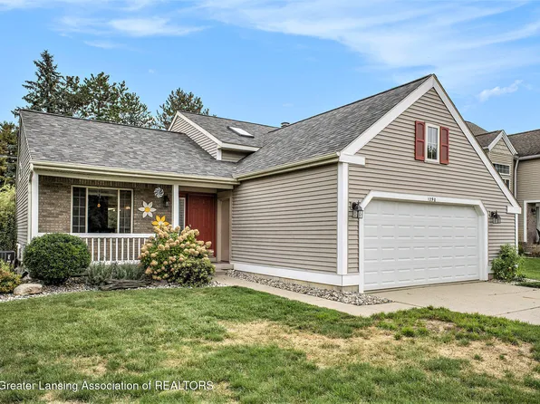 1290 Calumet Dr, Dewitt, MI 48820