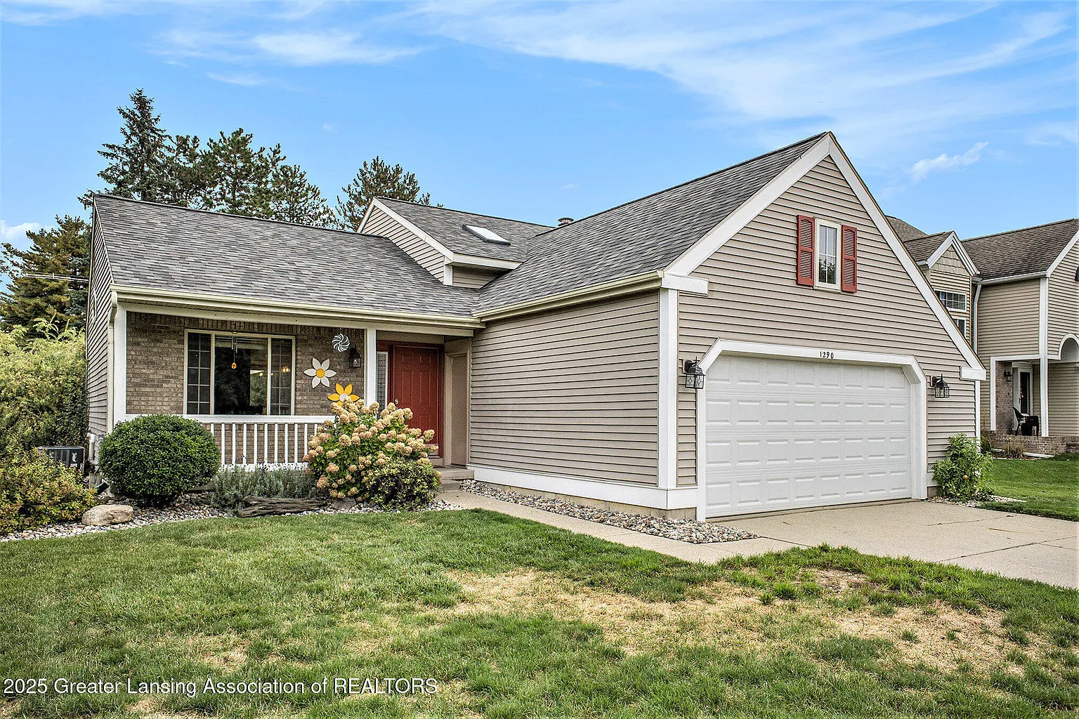 1290 Calumet Dr photo 1