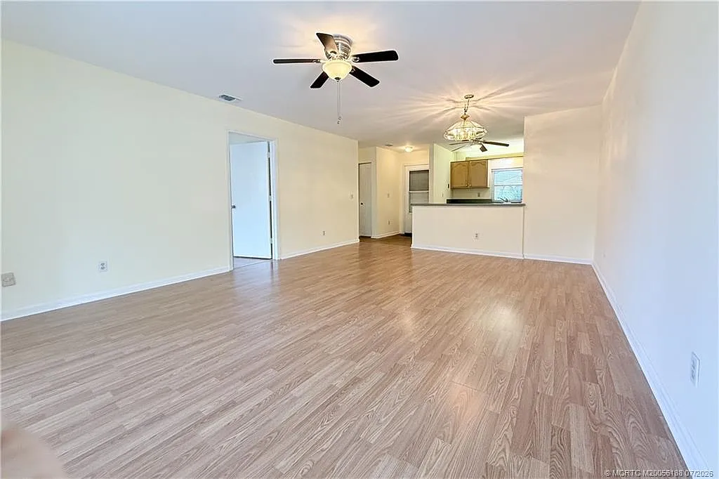 2 bed, 2.0 bath, 1084 sqft, $1,700 — Photo 3