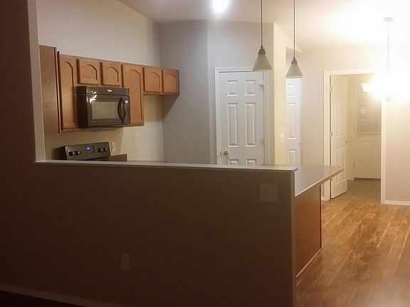 3rd image of 3777 England Blvd