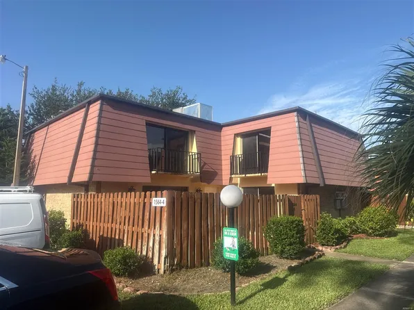 1564 Park Meadows Dr APT 4, Fort Myers, FL 33907