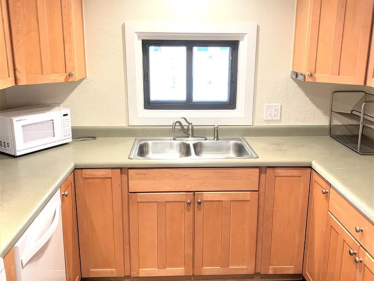 2630 N Olive St — Photo 16
