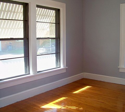 4th image of 207 S 10th St