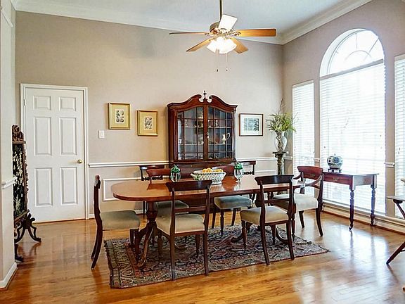 5th image of 22023 Glen Arden Ln