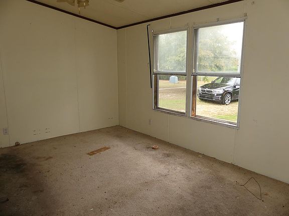 2nd image of 13162 Highway 301 N