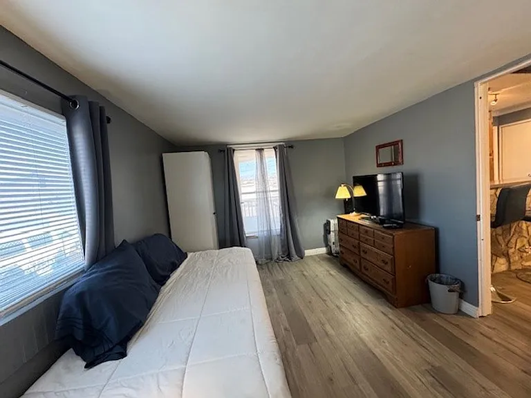1682 Colina Dr — Photo 28