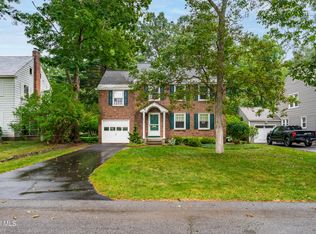 2013 Salem Rd, Niskayuna, NY 12309
