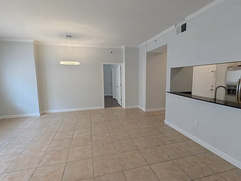 1064 N Tamiami Trl #1304 — Photo 2