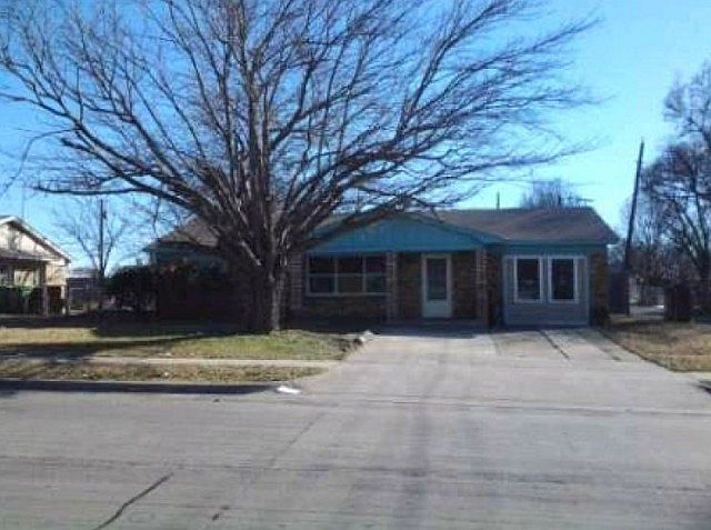 1st image of 106 Armstrong Dr