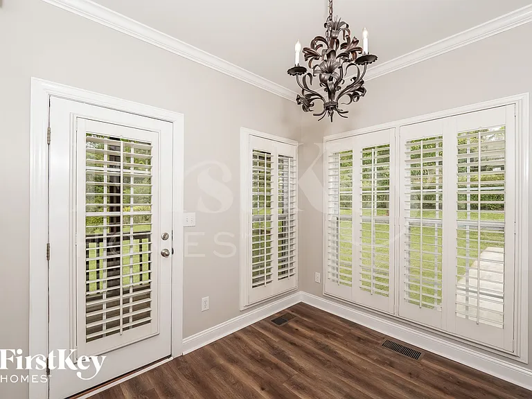 1596 Mountain Lodge Trl — Photo 4