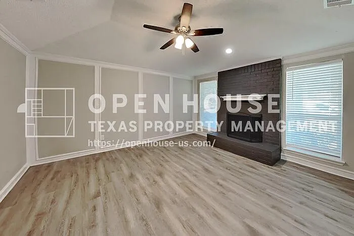 3 bed, 2.0 bath, 1312 sqft, $1,940 — Photo 4