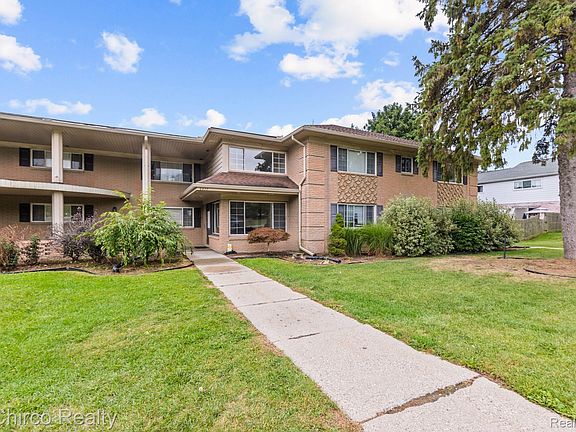 2nd image of 2377 Walton Blvd Unit 17
