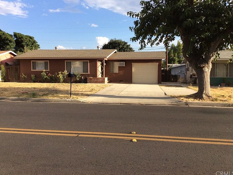1st image of 961 E Whittier Ave