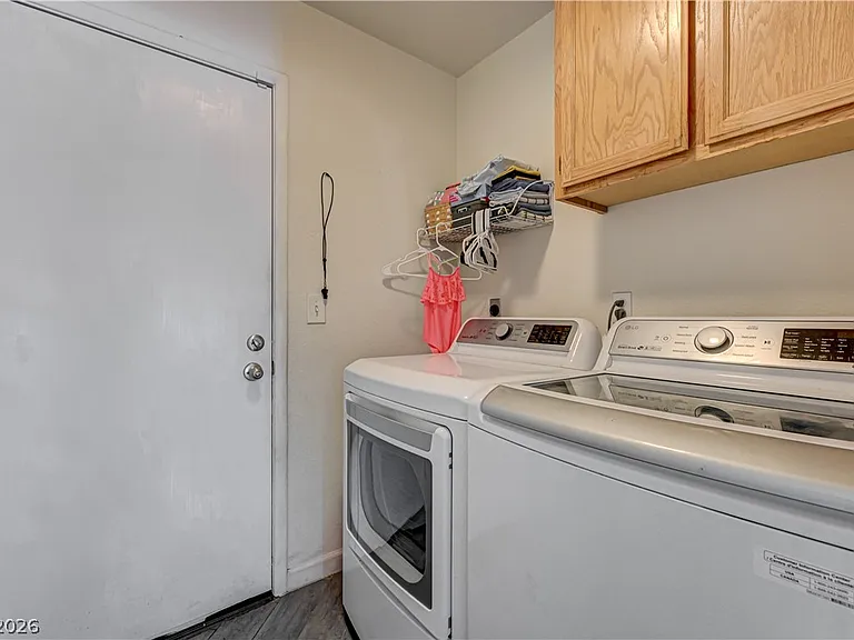312 Windmere St — Photo 14