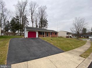 14 Thistle Dr, Denver, PA 17517