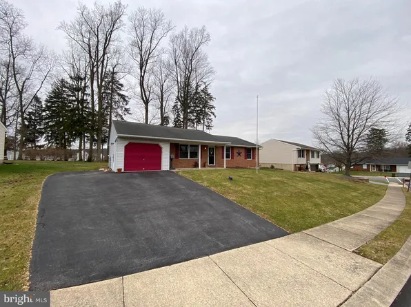 14 Thistle Dr, Denver, PA 17517