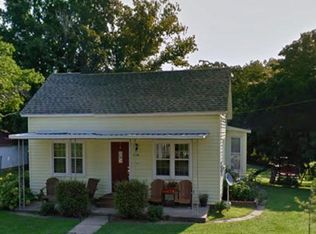 504 S Line St, Creal Springs, IL 62922