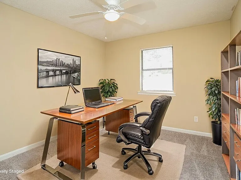 2597 Carol Cir — Photo 17