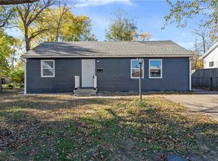 6924 Hunter St, Raytown, MO 64133