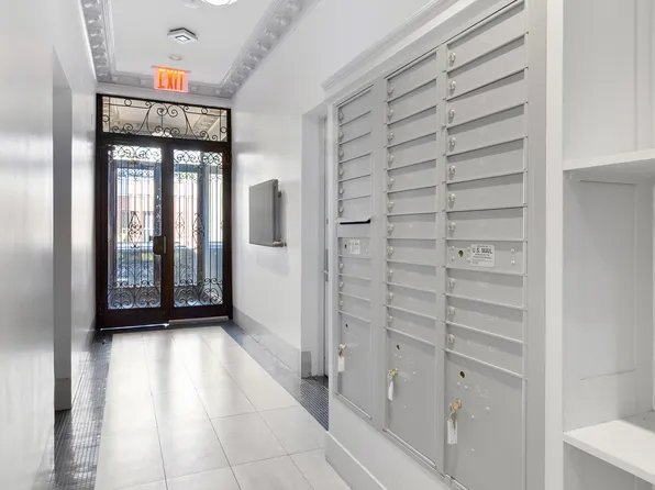 227 Waverly Place image 8 of 8