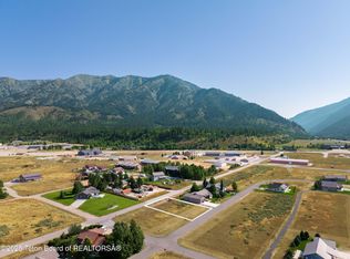 61 Columbine St, Alpine, WY 83128