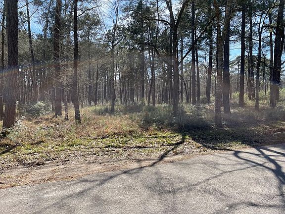 3rd image of 7207 Lake Creek Cir