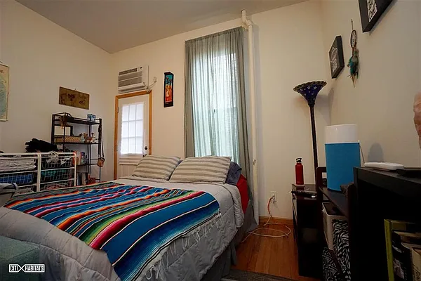 Rented by Citi Habitats | media 9