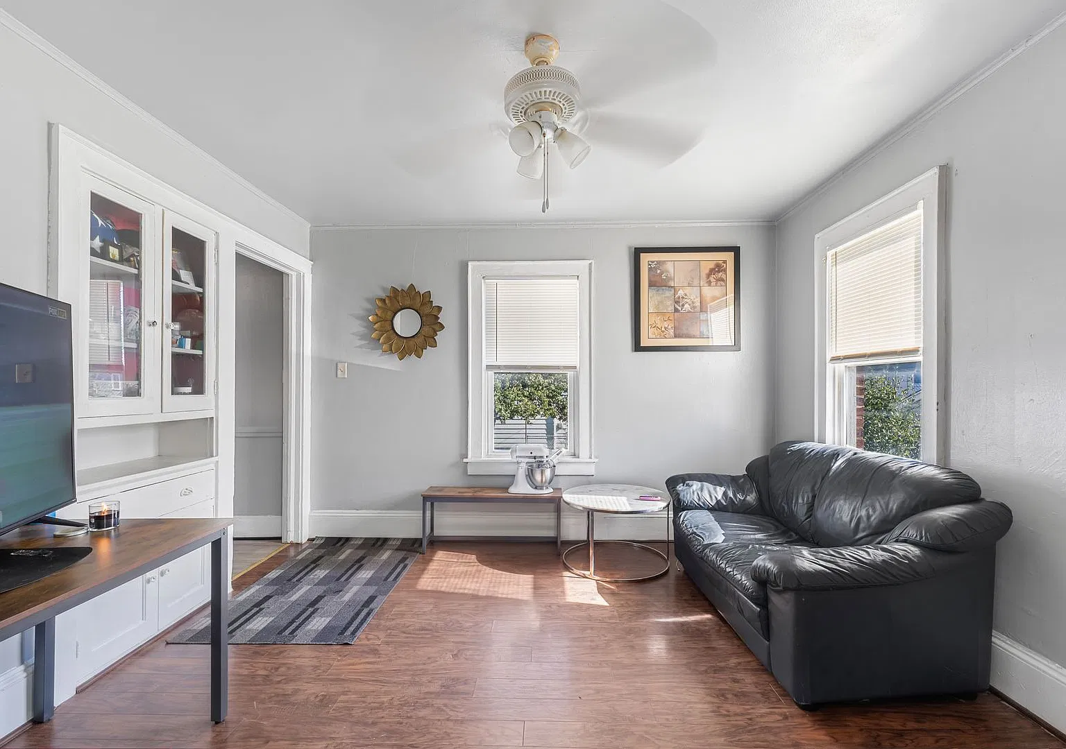 3947 E Squire Ave — Photo 2