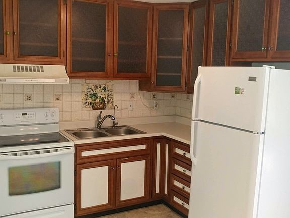 5th image of 3600 Dupont St