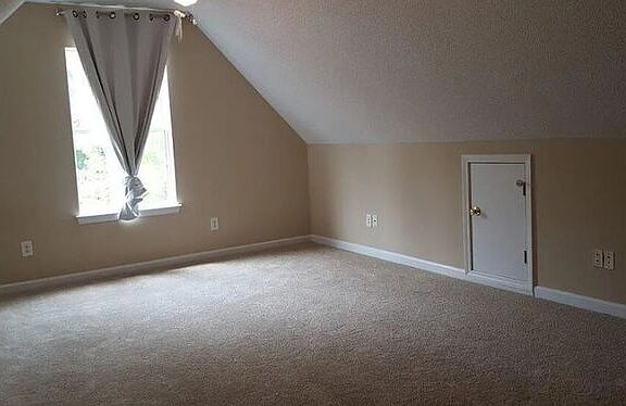 5th image of 404 Gibson Forest Dr