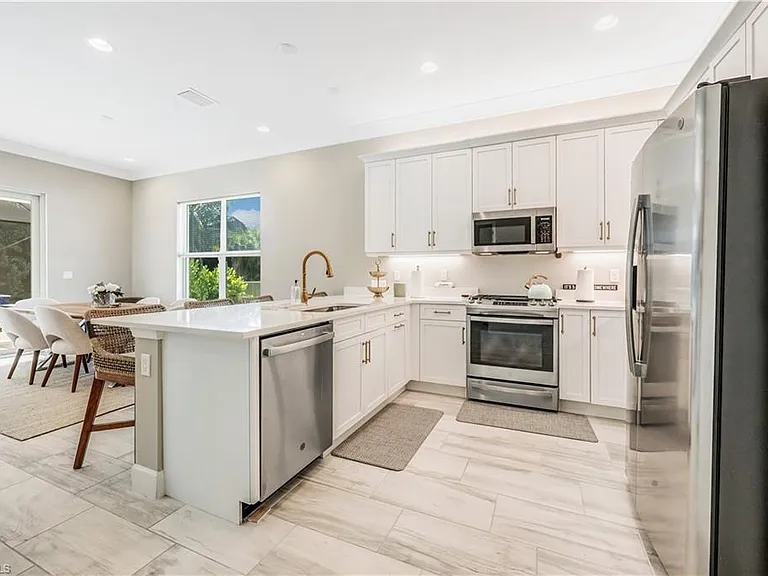 11453 Jacaranda Dr — Photo 10
