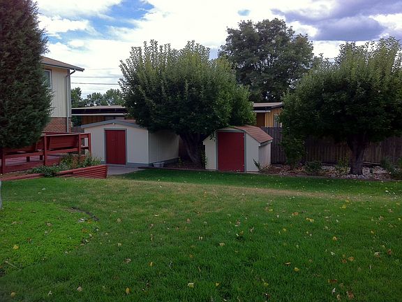 2 storage sheds