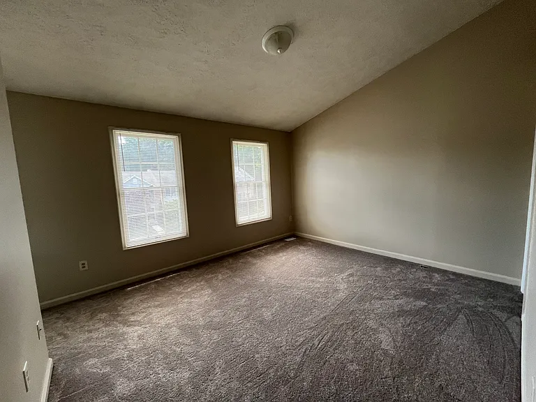 316 Kendig Dr — Photo 45