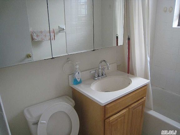 4th image of 21529 48th Ave APT 2B