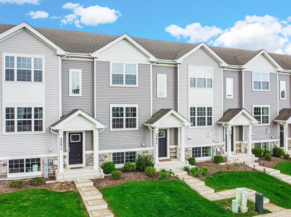 2241 Sassafras Way E, Wonder Lake, IL 60097