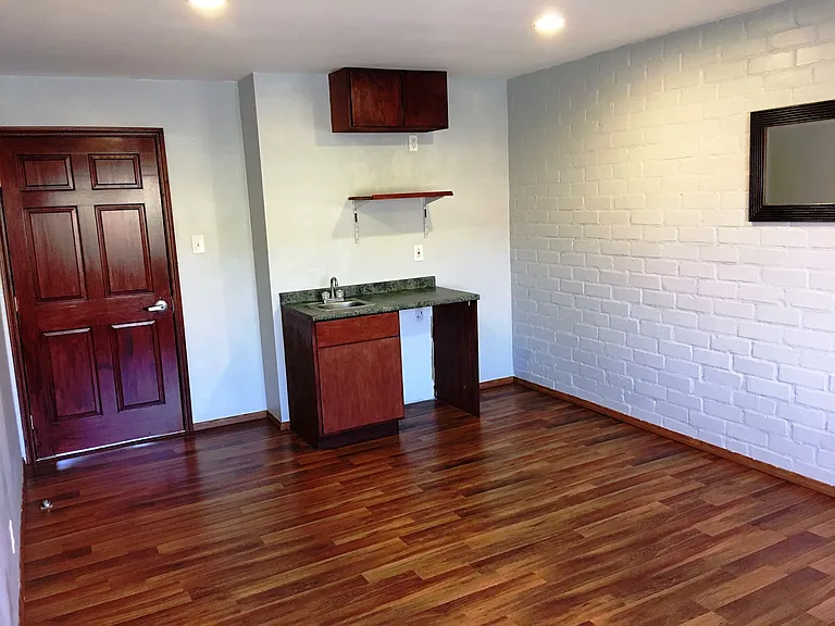 12211 Hawthorne Blvd #204 — Photo 2