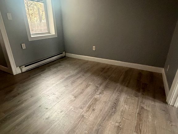 4th image of 305 49th St APT 8