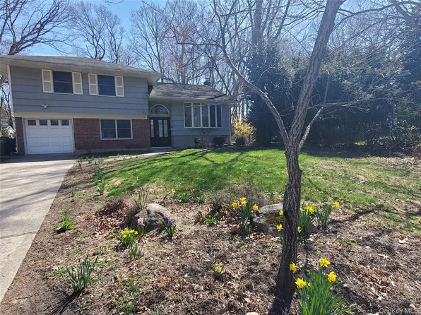 86 Soundview Drive, Port Jefferson, NY 11777