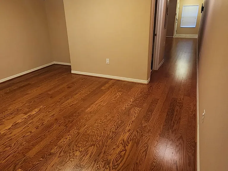372 Carina Cir — Photo 9