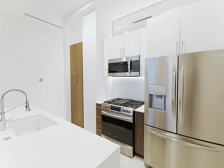 400 S Old Woodward Ave #303 — Photo 9