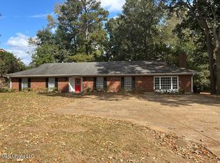 303 Melrose Montebello Pkwy, Natchez, MS 39120